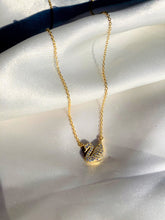 Load image into Gallery viewer, Swan Necklace
