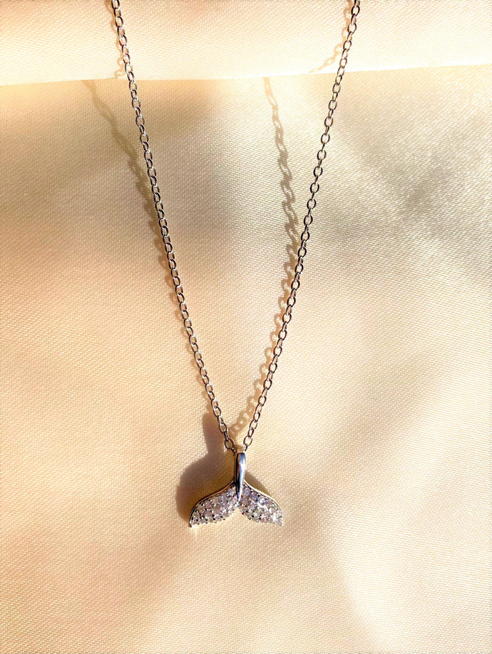 Fin Necklace